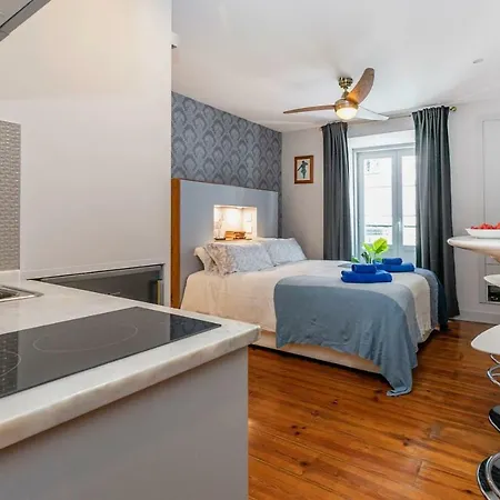 Cozy And Perfect Location Bairro Alto Chiado Apartament *