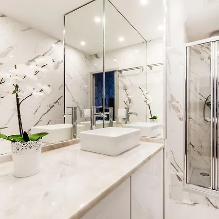 Cozy And Perfect Location Bairro Alto Chiado Apartament